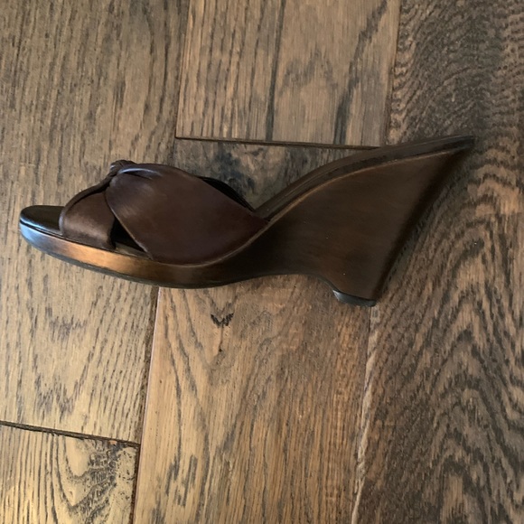 COPY - Cute Aldo wedges - Picture 7 of 7